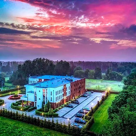 Hotel Mercure Wiazowna Brant 4*
