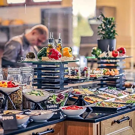 Mercure Wiazowna Brant Józefów