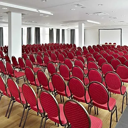 Ξενοδοχείο Mercure Wiazowna Brant