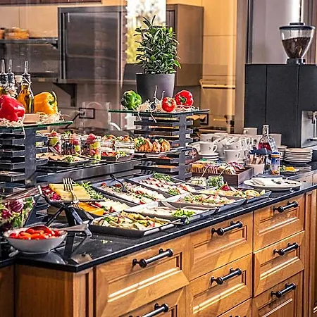 Mercure Wiazowna Brant 4* Józefów