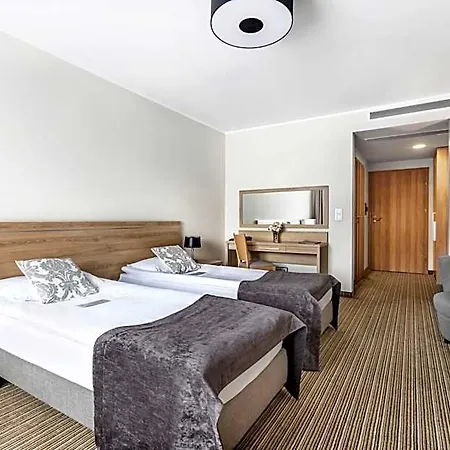 Mercure Wiazowna Brant
